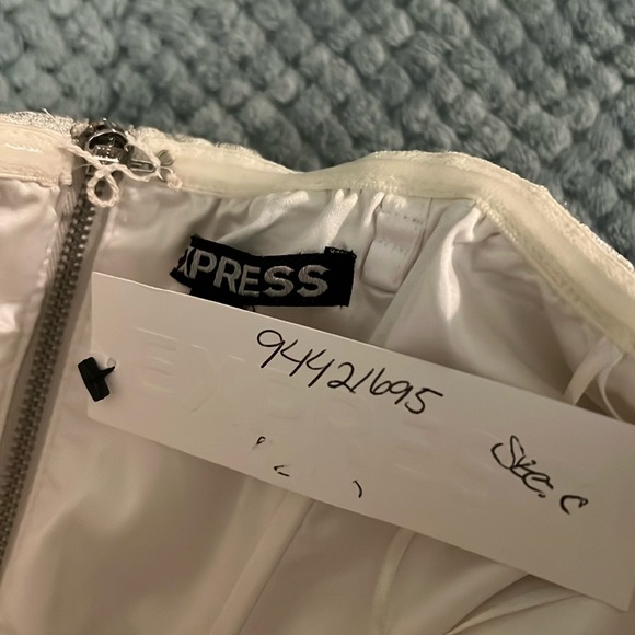 Express mini metallic silver strapless cocktail dress size 0 NWT. Fully lined. - Picture 4 of 5